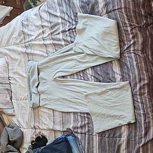 Stretchy lounge pants